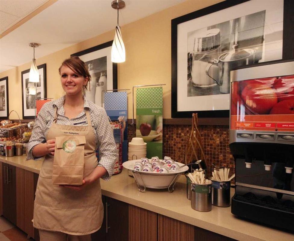 Hampton Inn Grand Rapids/North Walker Restoran fotoğraf